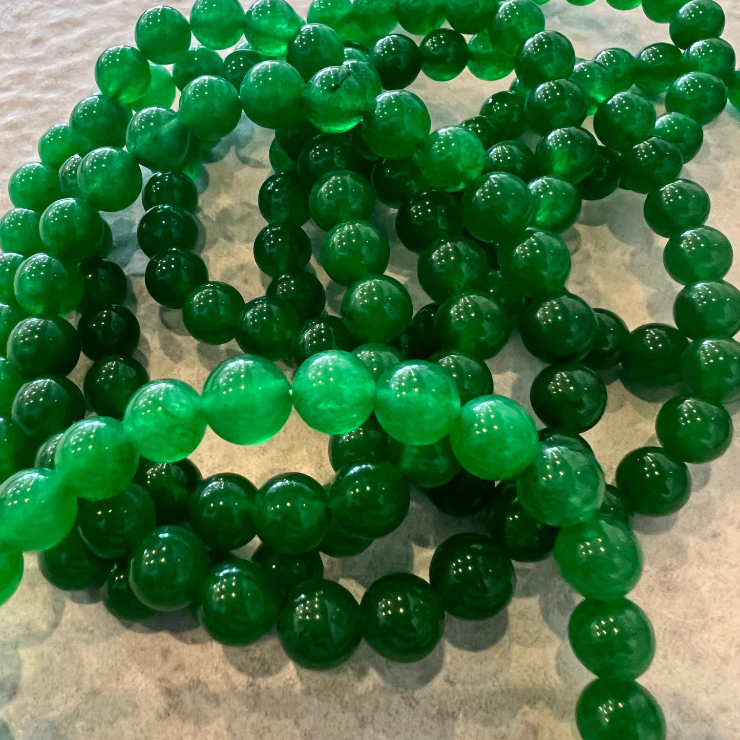 GREEN JADE BEAD BRACELET
